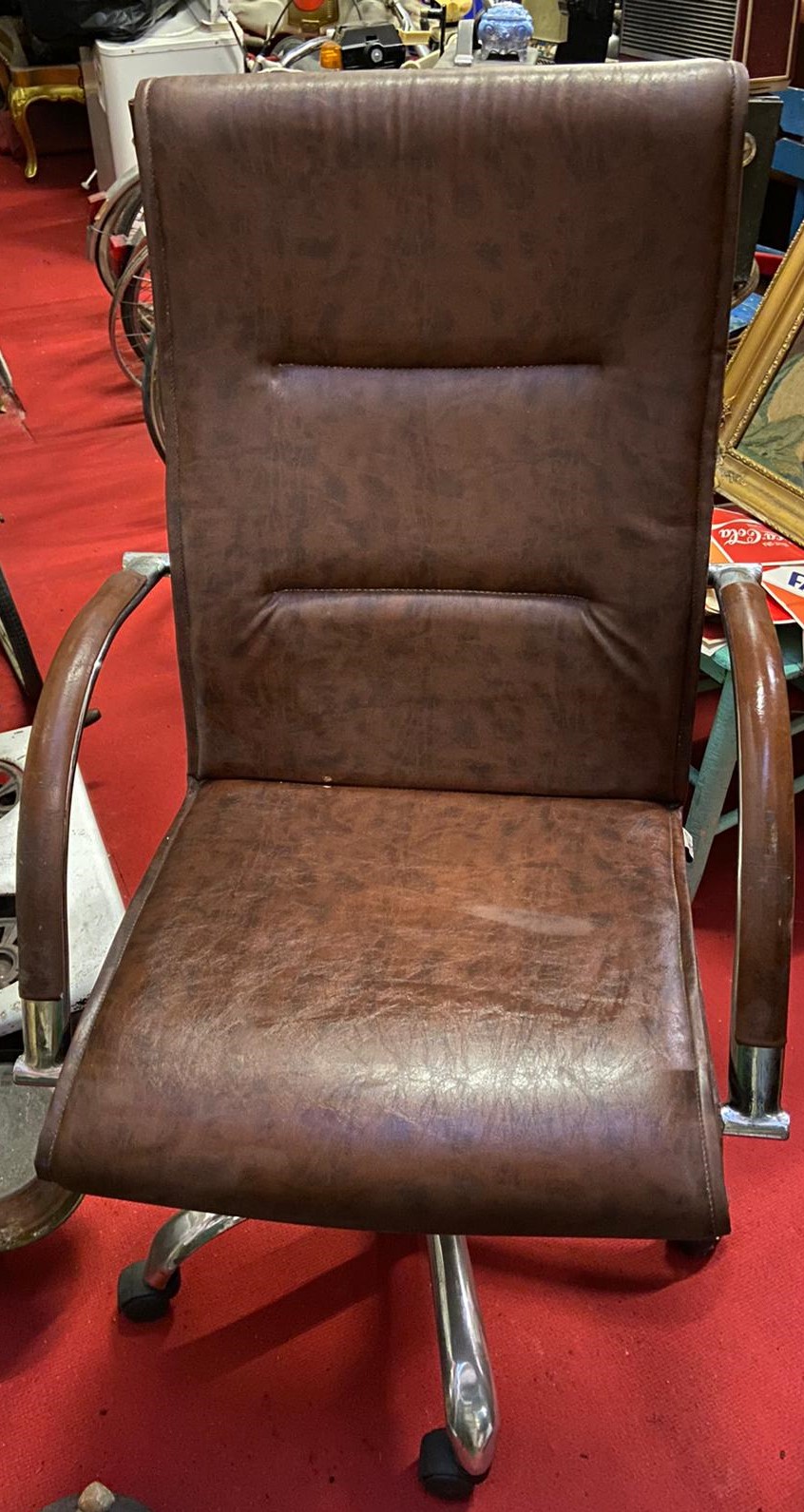 1970 KONSİT MARKA KAHVERENGİ DERİ DÖŞEME AYARLANABİLİR DÖNER PATRON KOLTUĞU