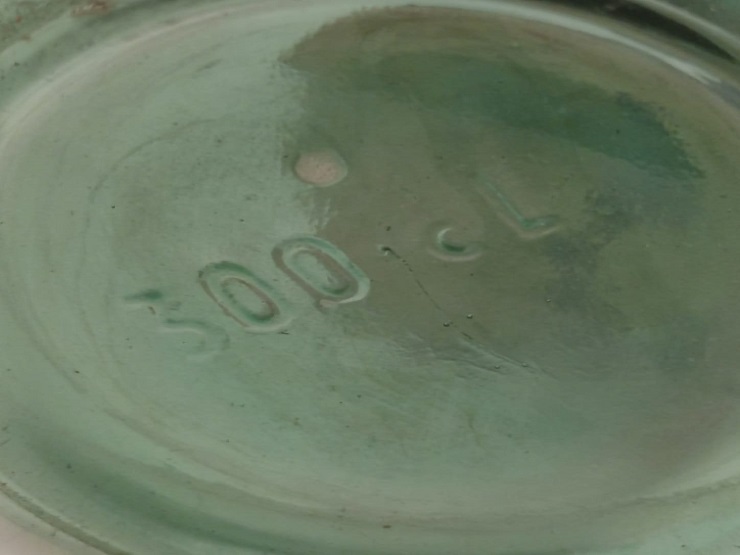 1930 SARIYER CIRCIR MENBA SUYU AGIZ KISMI KURŞUN KAPLI ŞİŞE MÜHÜRLENEBİLİR PİRİNC VİDALI KAPAK  CAM ŞİŞE 3 Cc