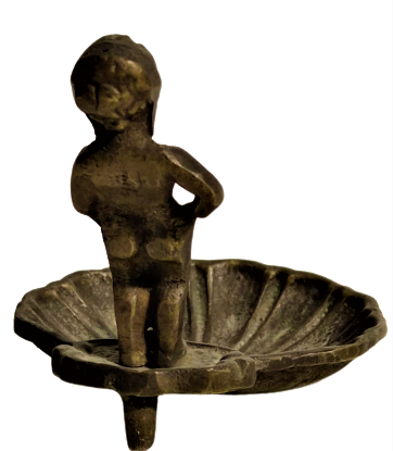 PİRİNC KÜL TABLASINA  İŞEYEN COCUK  TASARIMI ŞEKLİNDE KÜLLÜK 