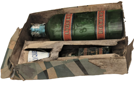 1800 ORIGINAL CARLSBAD BECHER LIQUEUR CZECHOSLOVAKIA ŞİŞELER MANTAR TIPALIDIR YEŞİL ŞİŞE PORSELEN KUPA 