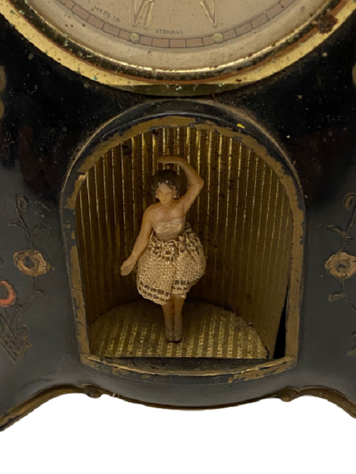 1950 ALMAN PETER MUSICAL CLOCK MEKANİK İÇİNDE ALARM ZAMANLARI DÖNEN BALERİN  BULUNAN METAL KASA ÇALAR SAAT