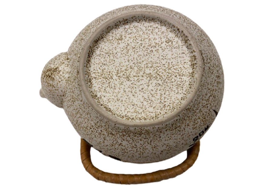 1970 JAPON CAY KULTÜRÜ EL BOYAMA ÖZEL BİR PORSELEN DEN YAPILMIŞ HASIR SAPLI KAPAKLI DEMLİK