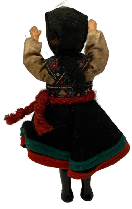 EL YAPIMI YÖRESEL ELBİSELİ GİYİNMİŞ OYUNCAK BEBEK 