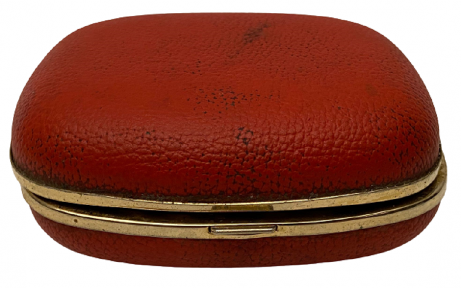 1960 SEIKO REPEAT KIRMIZI KUTULU SEYEHAT TİPİ MEKANİK KURMALI ÇALAR SAAT