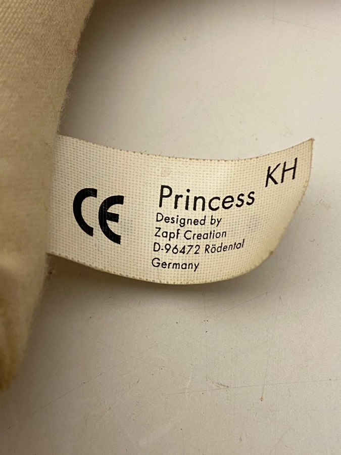 ALMAN PRİNCESS SİLİKON YUMUŞAK ET OYUNCAK BEBEK GÖZLERİ OYNAR