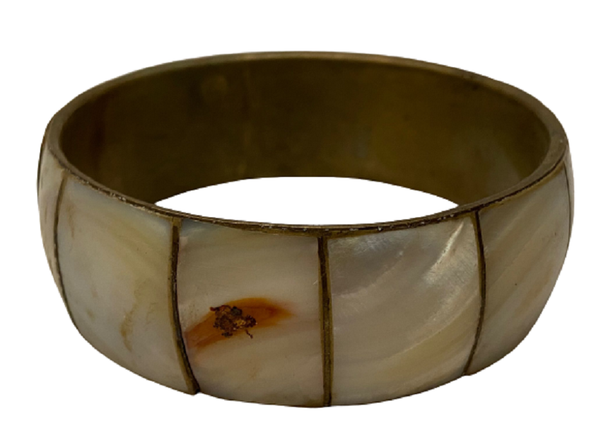 1960 SARI ÜZERİ İRİ SEDEF PARCALARLA  KARE KESİM DİZİM  İŞLEMELİ BAYAN BİLEZİK