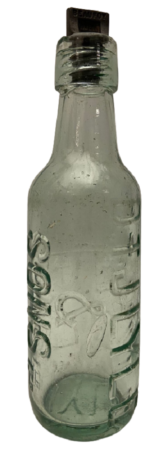 1920 OSMANLI PAZARI İÇİN GETİRİLMİŞ D.T.J LYLE AND SONS YEŞİL CAM VİDALI KAPAK MİNERALLİ SU ŞİŞESİ