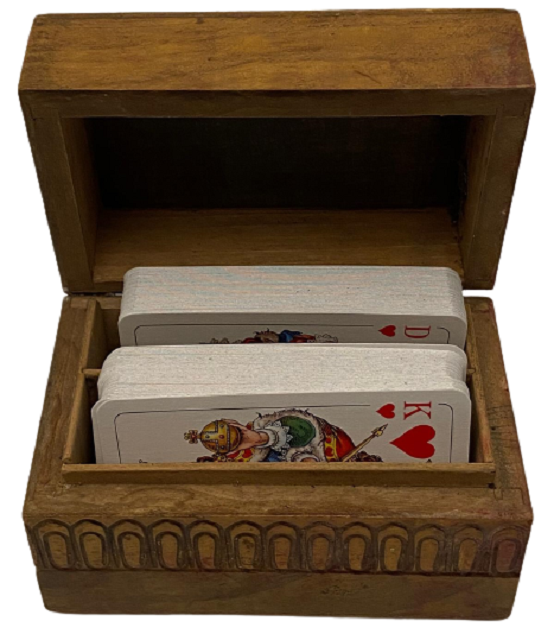 1960 SEYAHAT İÇİN AHŞAP KAPAKLI KUTUDA ÇİFT DESTE İSKAMBİL KAGIDI KUTUSU