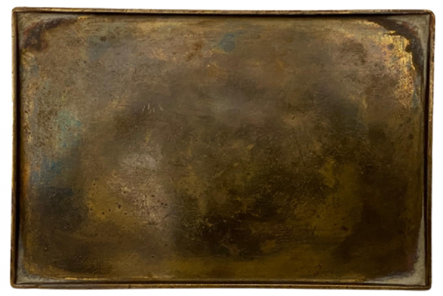 1930 PİRİNC ÜZERİ YANI  İNÇE KALEM  İŞLEMELİ TÜTÜN SİGARA SAKLAMA KUTUSU