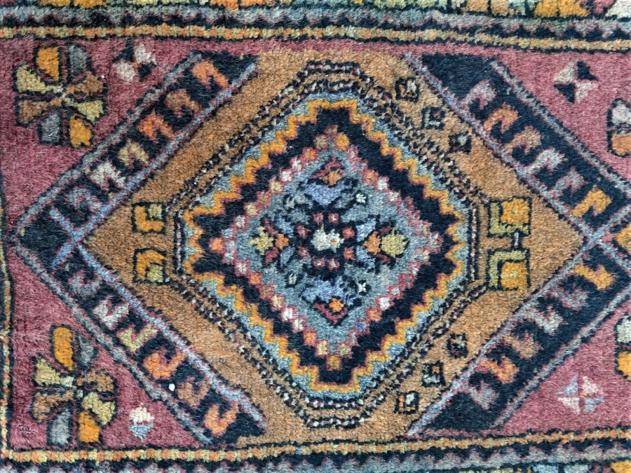 1940 KAYSERİ EL DOKUMA KÖK BOYA DİKDÖRTGEN  FORMDA UFAK BOY HALI