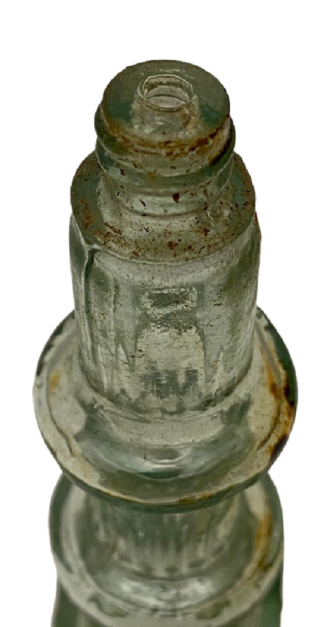 1960 CAM MİNARE ŞEKLİNDE MİKA KAPAKLI KOLONYA ŞİŞESİ