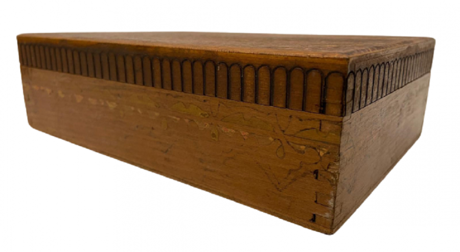 AHŞAP KIRLANGIC GECME ÜZERİ YANLARI EL SÜSLEME KAPAKLI PURO KUTUSU