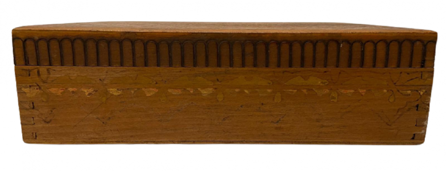 AHŞAP KIRLANGIC GECME ÜZERİ YANLARI EL SÜSLEME KAPAKLI PURO KUTUSU