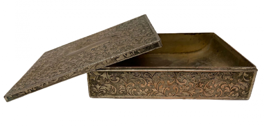 1940 PİRİNC ÜZERİ GÜMÜŞ KAPLAMA MASA ÜZERİ SIGARA İKRAM SUNUM SAKLAMA  KABI KÖMPLE ÜZERİ İŞLEMELİ KUTU