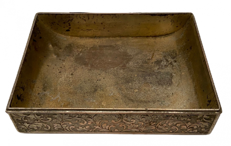 1940 PİRİNC ÜZERİ GÜMÜŞ KAPLAMA MASA ÜZERİ SIGARA İKRAM SUNUM SAKLAMA  KABI KÖMPLE ÜZERİ İŞLEMELİ KUTU