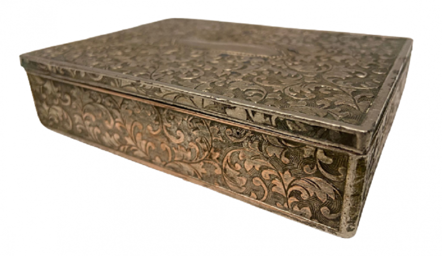 1940 PİRİNC ÜZERİ GÜMÜŞ KAPLAMA MASA ÜZERİ SIGARA İKRAM SUNUM SAKLAMA  KABI KÖMPLE ÜZERİ İŞLEMELİ KUTU