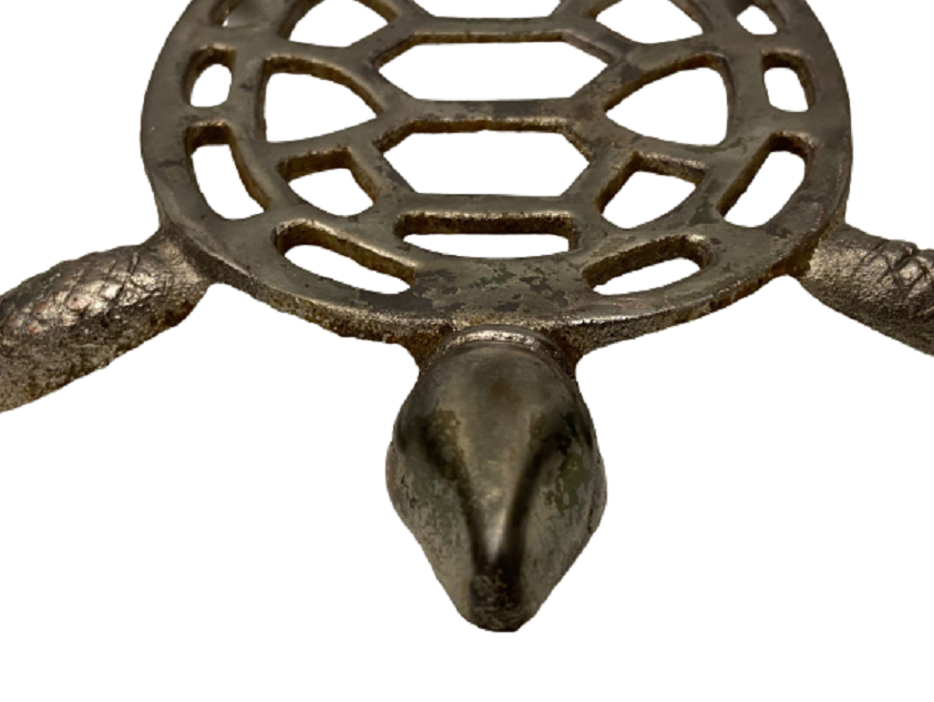 METAL KAPLUMBAĞA FORMUNDA İŞLEMELİ MASA ÜZERİ NİHALE