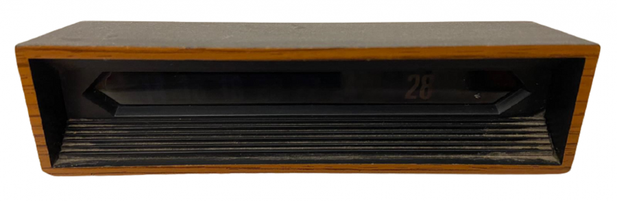  1970 OTO ÖN TORPİDO ÜZERİ  ALTI MIKNATISLI CİVALI TERMOMETRE