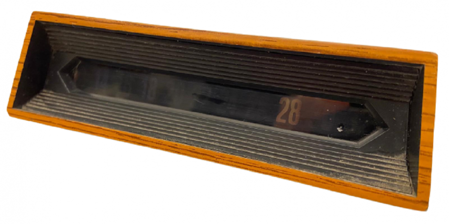  1970 OTO ÖN TORPİDO ÜZERİ  ALTI MIKNATISLI CİVALI TERMOMETRE