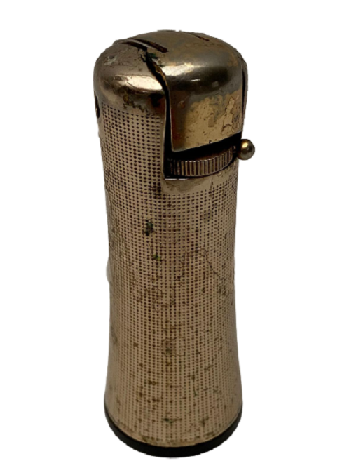 1950 ENGLAND RONSON  REG LİGHTER  CAKMAK ALT KISMINDA  ALPHA MARKA KURMALI MEKANİK SAAT ÜZER İŞLEMELİ YANLARDA 2 ADET TAŞ ÇAKMAK