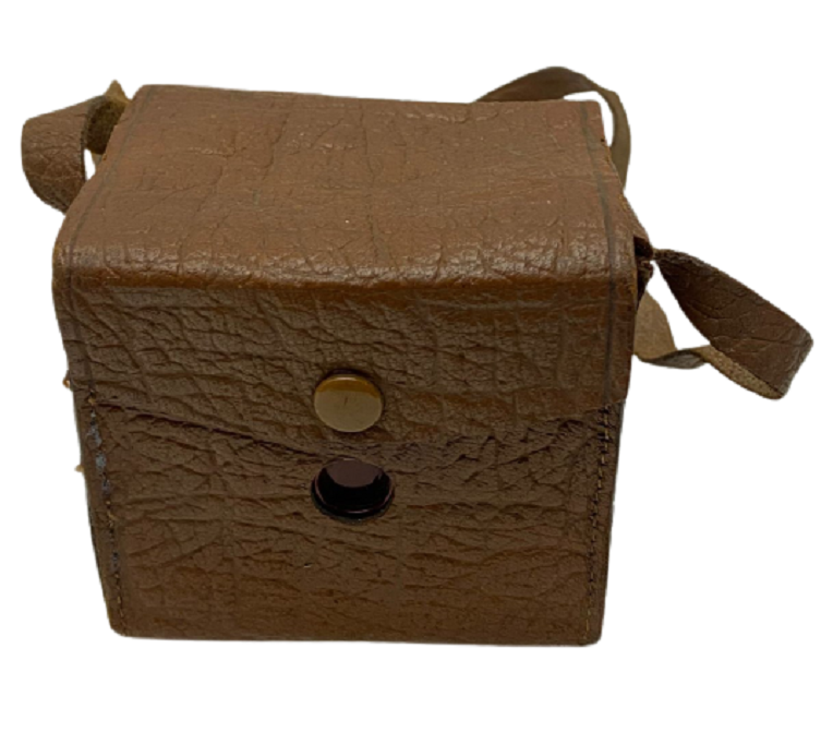 1940 BABY BROWNIE SPECIAL CAMERA  KAHVERENGİ BAKALİT KUTU MARKA DERİ ÇANTALI FOTOĞRAF MAKİNESİ