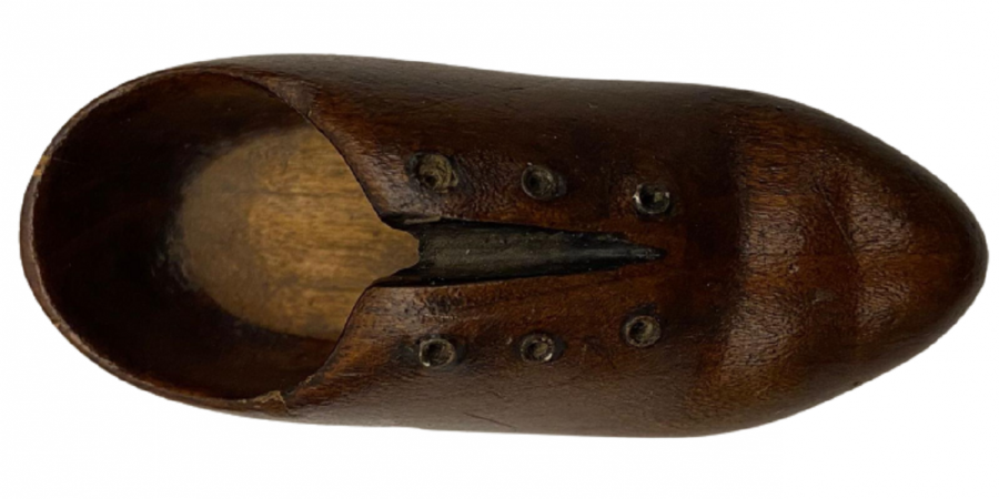 UFAK AHŞAP ÇİFT TAMAMEN ELDE YAPILMIŞ USTA İŞİ MASKOT MİNİ CİFT AYAKKABI 