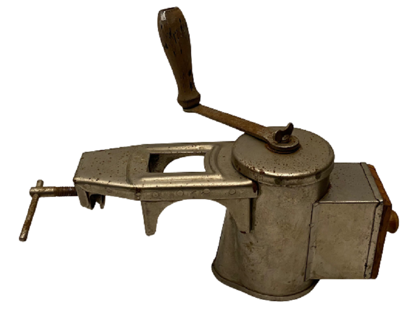 1940 MUTFAK EL ALETİ KOL İLE CEVİRMELİ MEKANİK ÖGÜTME  DEGİRMENİ