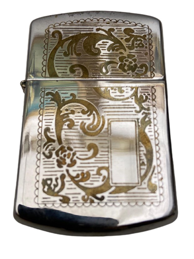 RONSON MARKA METAL ÜZERİ İŞLEMELİ BENZİNLİ TAŞLI MEKANİK KAPAKLI  ÇAKMAK