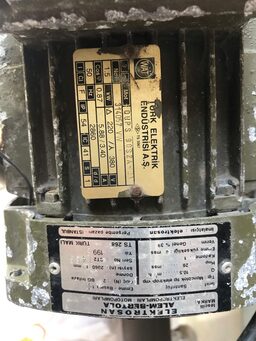 TEKSA MAKİNA SANAYİ 16 MM SEHBALI SANAYİİ TİPİ TEZGAHLI MATKAP 220  VOLT VE TRİFAZE  CALIŞIR