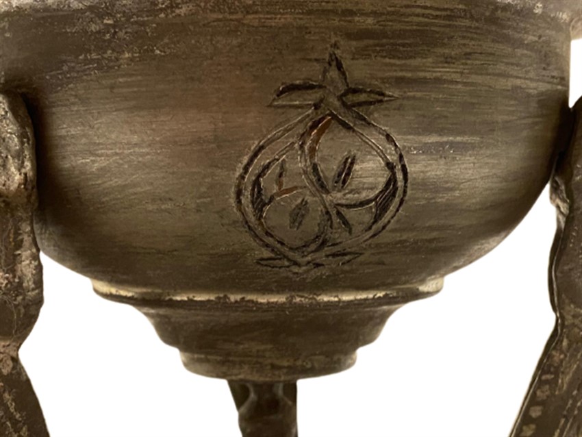 1970 DÖGME BAKIR ÜZERİ FUL EL KALEM İŞLEMELİ AYAKLI KAPAKLI PAŞA MANGALI