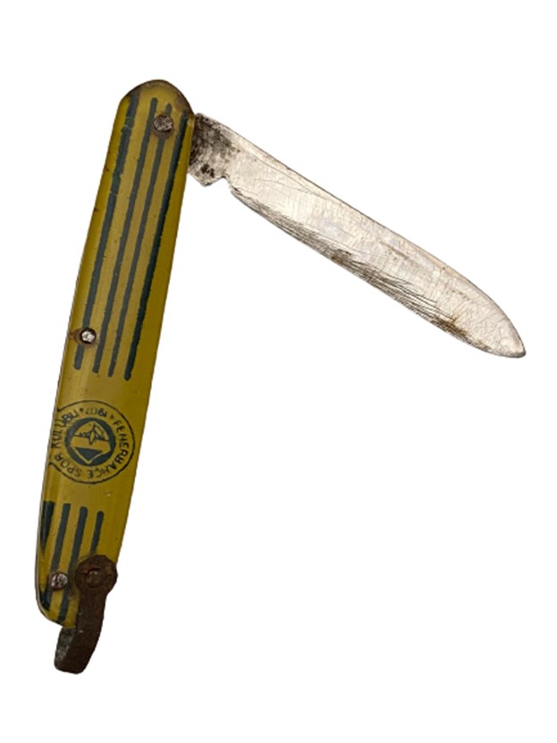 FENERBAHÇE SPOR KULÜBÜ ARMALI SARI LACİVERT PASLANMAZ CEP ÇAKI