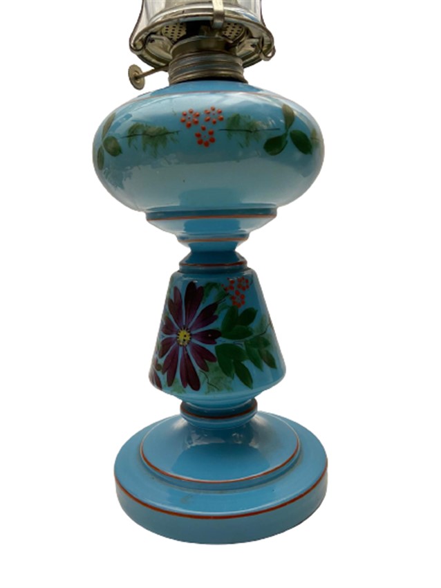 1900 OSMANLI MAVİ KOPARMA OPALİN ÜZERİ EL BOYAMA GAZ LAMBASI