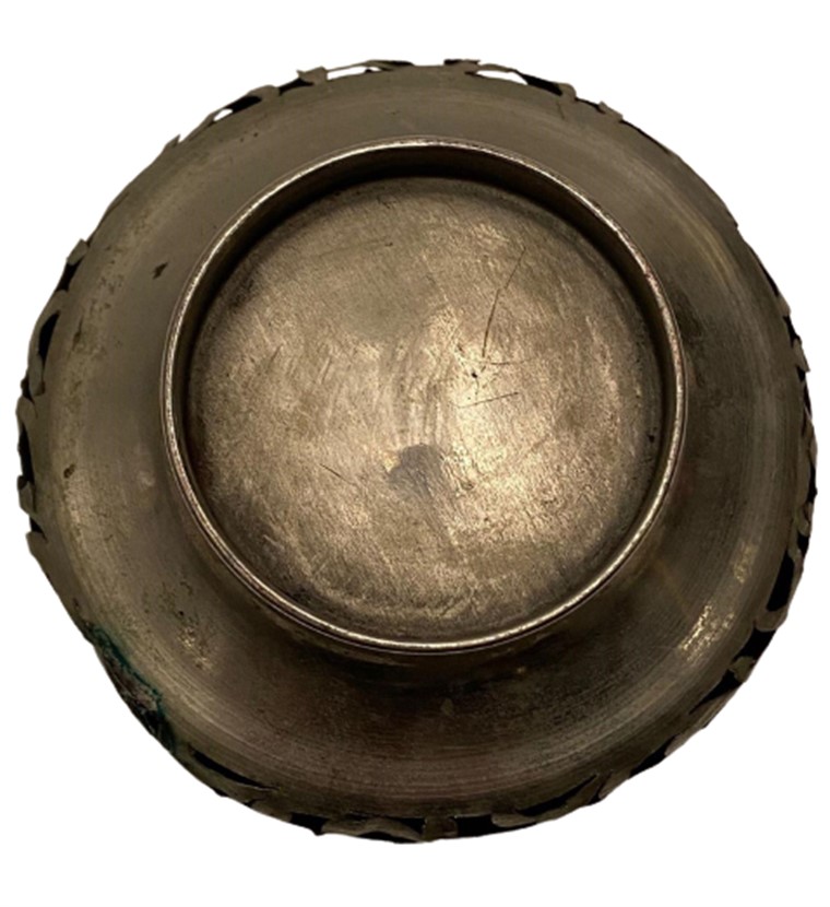 OSMANLI ÜZERİ ÇİÇEK İŞLEMELİ KOKU KUTUSU İCERSİNDEKİ PAMUGA ESANS YAGI DÖKÜLEREK KULLANILAN