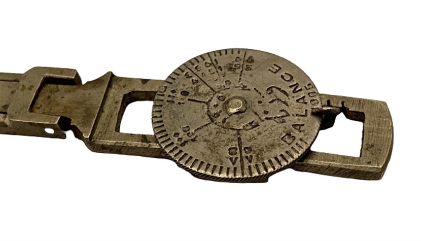 1905 OSMANLI ÜZERİ YAZILI KUYUMCU PARMAK TERAZİ  DİKRAN SOLAKIAN METAL TARTI ALETİ