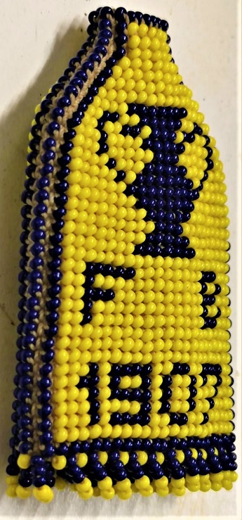 1961 ŞAMPİYONLUK KUPASI HATIRASINA YAPILMIŞ FENERBAHCE FUTBOL TAKIMI SARI LACİVERT EL YAPIMI HAPİSHANE İŞİ BONCUK İŞİ ANAHTARLIK 