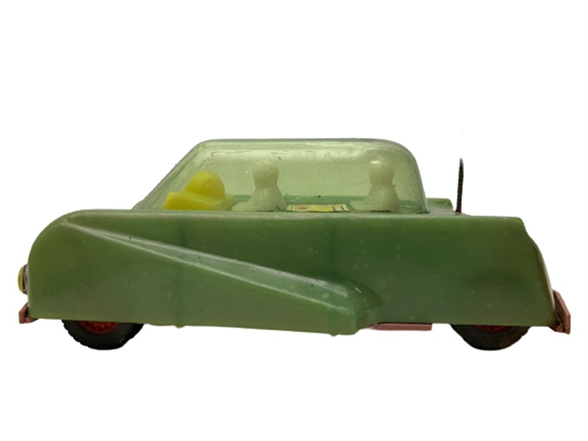 1960 YEŞİL CAMLI ANTENLİ  PLASTIK OYUNCAK UZAY ARABASI RUS ÜRETİMİ