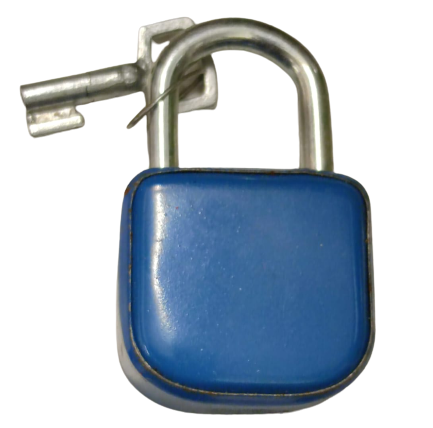 AMİRAL METAL ANAHTARLI ASMA KİLİT MAVİ RENKDE 