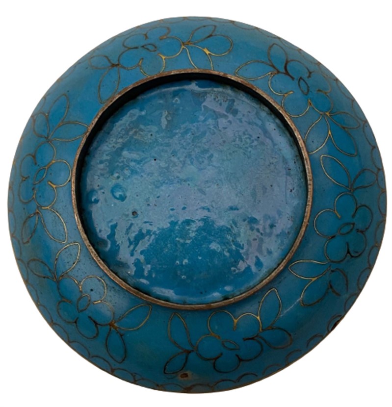 MİNELİ EMAYE CİCEK DESENLERİYLE BEZELİ EL BOYAMA DUVAR TABAK