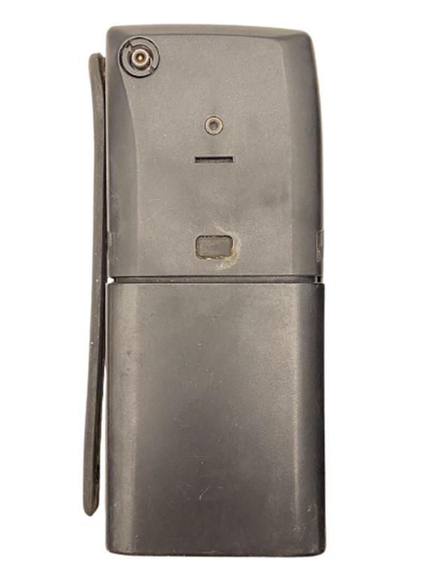 VİNTAGE ERICSSON GH 197  ORJİNAL ADAPTÖRLÜ YAN HAREKETLİ  ANTEN CİFT YEDEK BATARYA TAM TAKIM CEP TELEFON