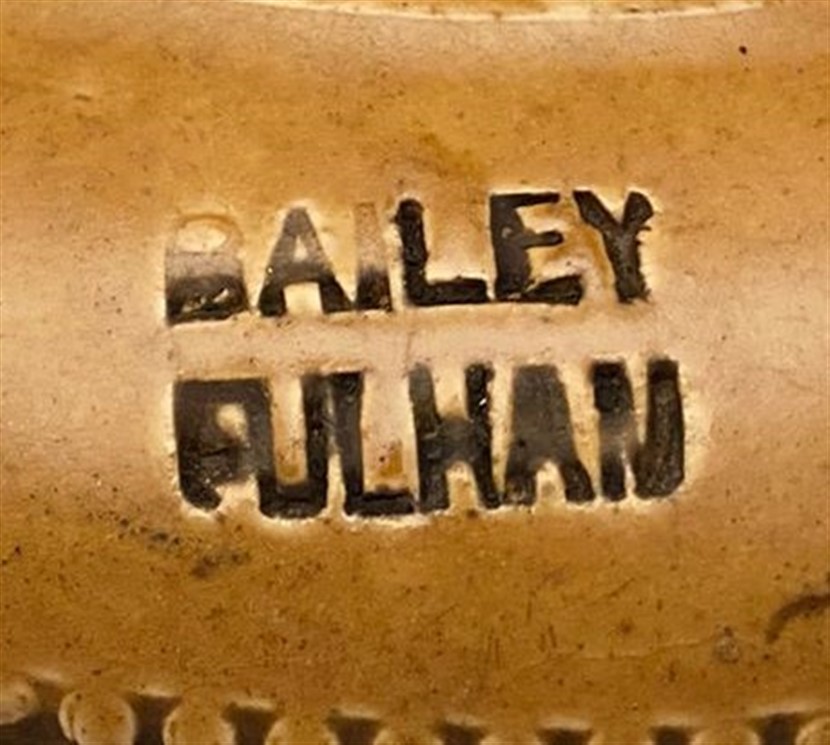 1800 NADİR KOLEKSİYON PARCASI ENGLAND SRD PATENT BAILEY & Co FULHAM DAMGALI ÜZERİ DEMİR VE TAŞ KAPAK KİLTLİ KAPAKLI SIVI SAKLAMA KABI TERRACOTTA PİŞMİŞ KİLDEN KUP