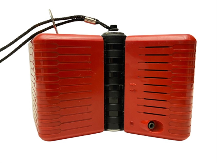 SONY MODEL TR 1818 AM BOX RADYO KÜP ŞEKLİNDE AÇILIR KOLEKSİYON 