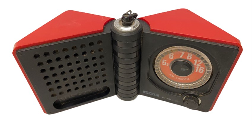 SONY MODEL TR 1818 AM BOX RADYO KÜP ŞEKLİNDE AÇILIR KOLEKSİYON 