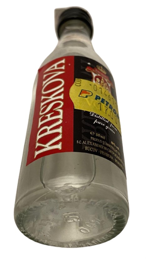 ROMANYA KRESKOVA 50 ML MİNYATÜR İÇKİ ŞİŞESİ KAPAGI ACILMAMIŞ DOLU KOLEKSİYON