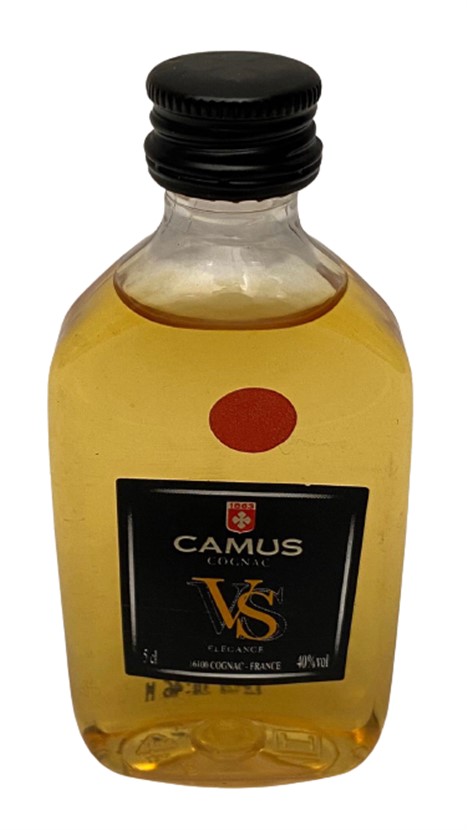 CAMUS VS ELEGANCE COGNAC 50 ML MİNYATÜR İÇKİ KONYAK PLASTİK ŞİŞE KAPAGI ACILMAMIŞ DOLU KOLEKSİYON