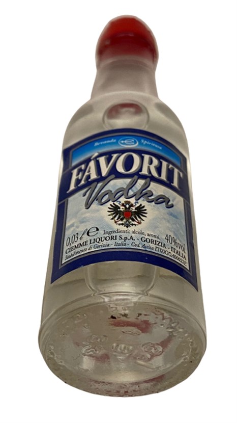FAVORIT VODKA 30 ML MİNYATÜR İÇKİ VOTKA ŞİŞESİ KAPAGI ACILMAMIŞ DOLU KOLEKSİYON