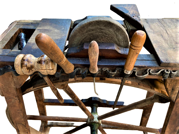 1910 OSMANLI SEYYAR BİLEVCİ SIRTTA TAŞINAN GEZİCİ BİLEV TEZGAHI TAMAMI AHŞAP MEKANİK  BİLEV TAŞ CARKLI EL YAPIM BİLEVCİ TEZGAHI