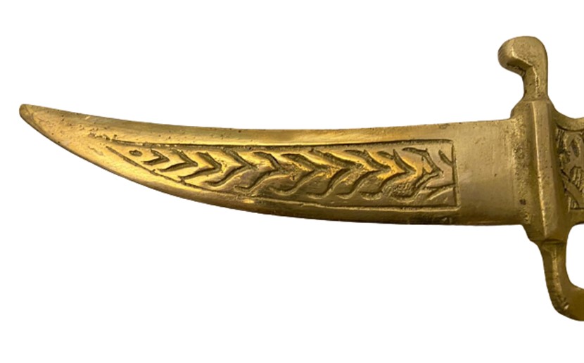 PİRİNÇ ÜZERİ TAŞLARLA SÜSLENMİŞ ÜZERİ İŞLEMELİ TURİSTİK AMAÇLA YAPILMIŞ KINLI HANÇER