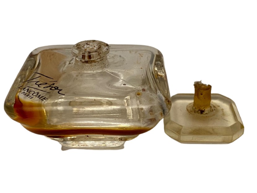 TRESOR LANCOME PARİS 7.5 ML MİNYATÜR KAPAKLI PARFÜM ŞİŞESİ