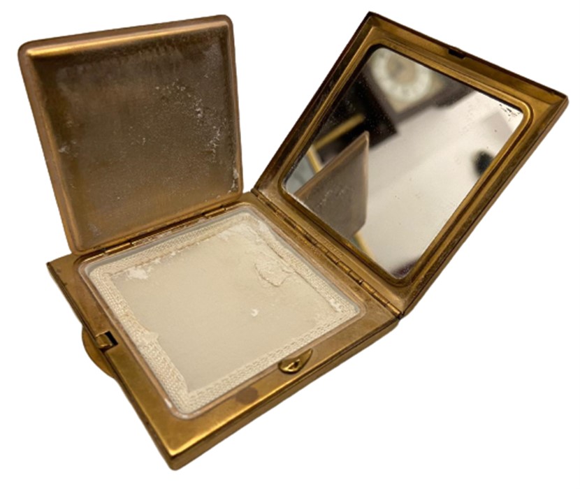 ÜZERİ SEDEF İŞLEMELİ ENGLAND MELİSSA ALTIN KAPLAMA CANTA İÇİ AYNALI KAPAKLI PUDRA KABI