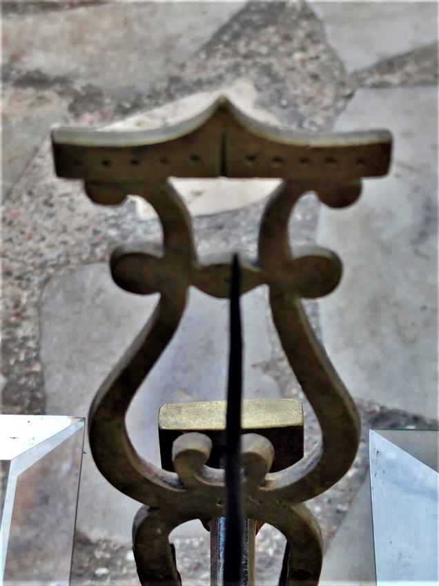 1920 OSMANLI ŞEKERCİ HELVACI DÖKÜM METAL PİRİNC KESME CAM KEFELİ OTURAK TERAZİ 